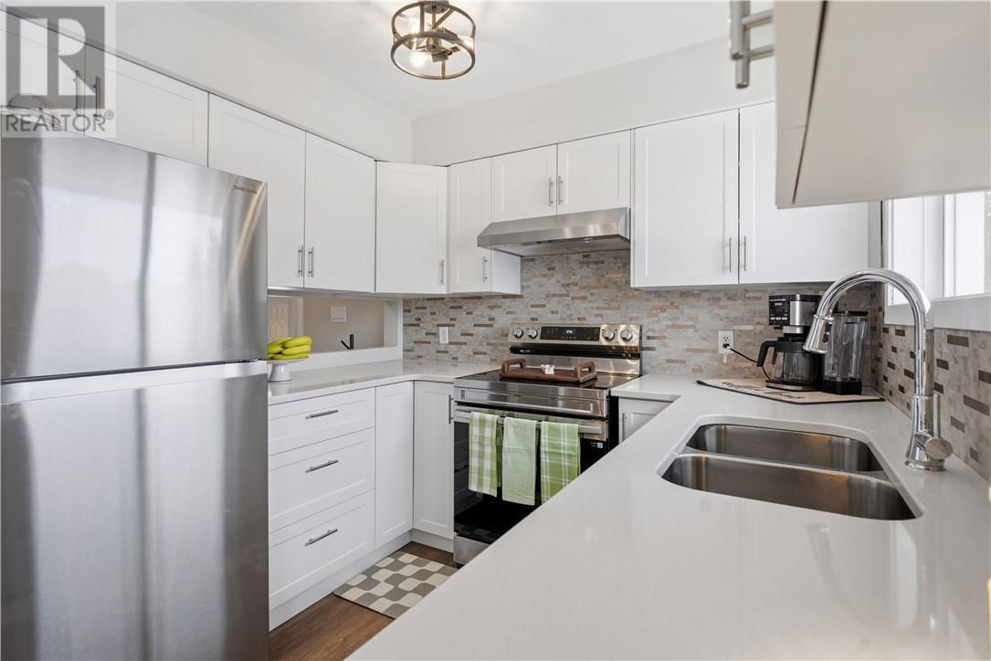 1004 BUCKINGHAM DRIVE Image 8