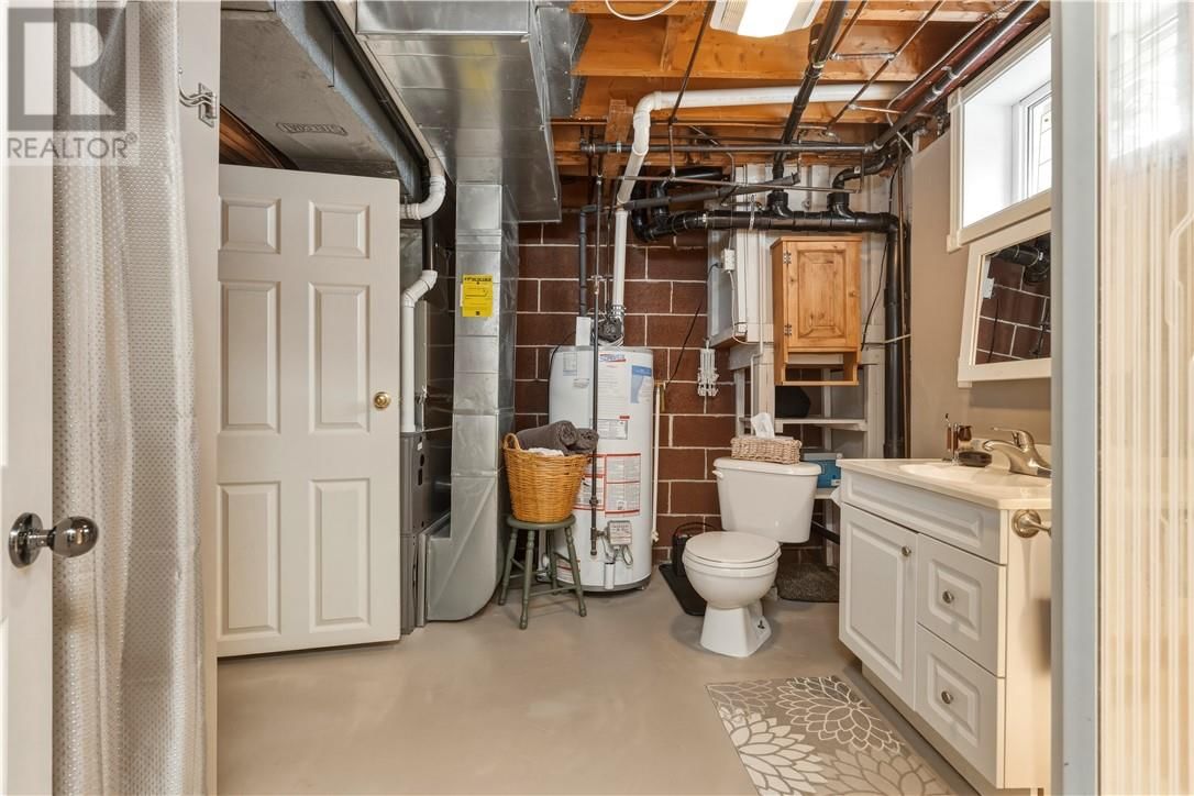 24 VAILLANCOURT DRIVE Image 19