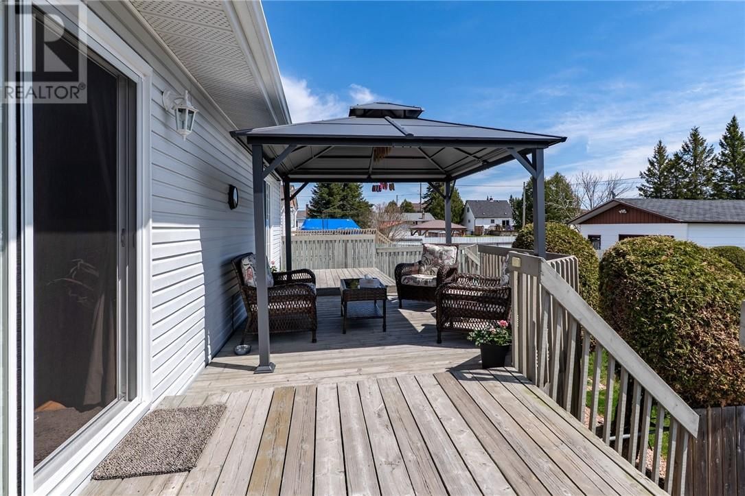 24 VAILLANCOURT DRIVE Image 24