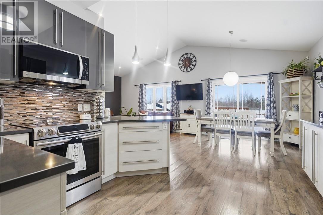 18 MONTEE GENEREUX ROAD Image 3