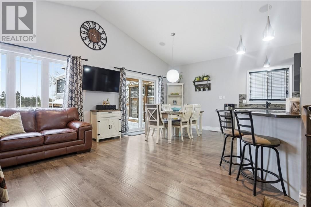 18 MONTEE GENEREUX ROAD Image 9