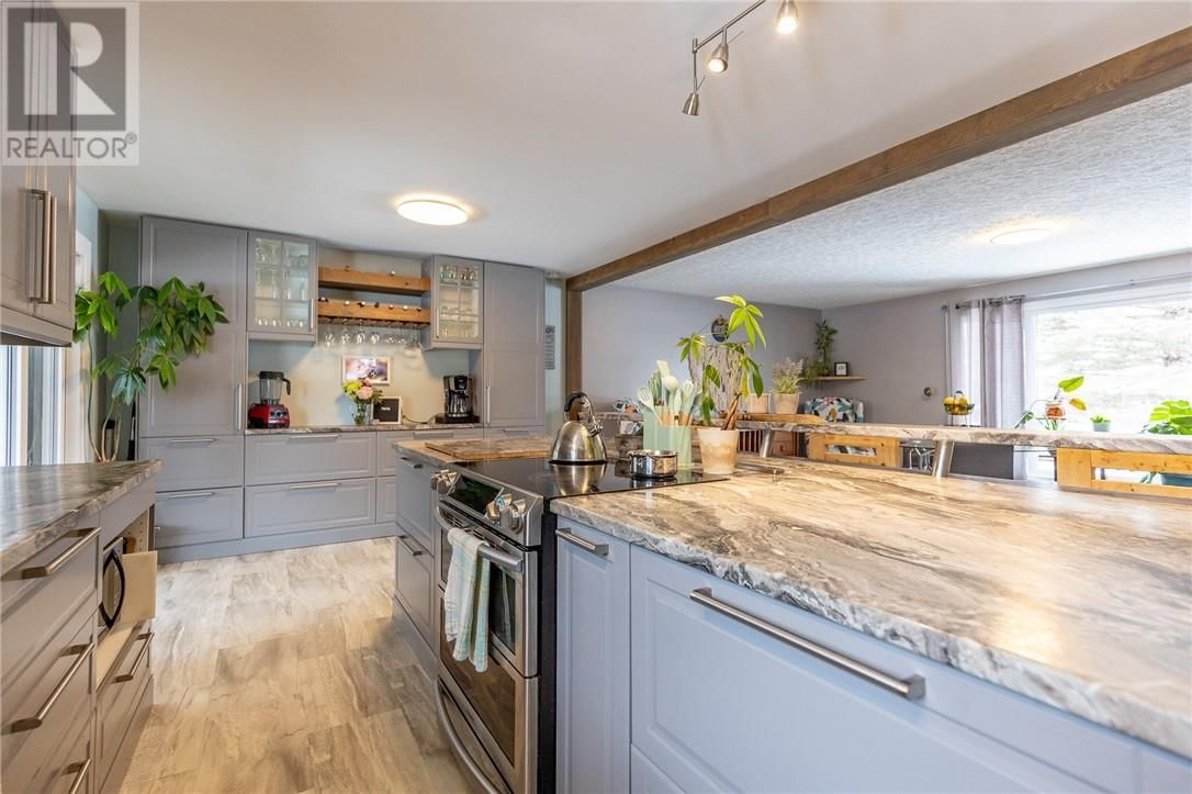 25 GOODMAN AVENUE Image 11