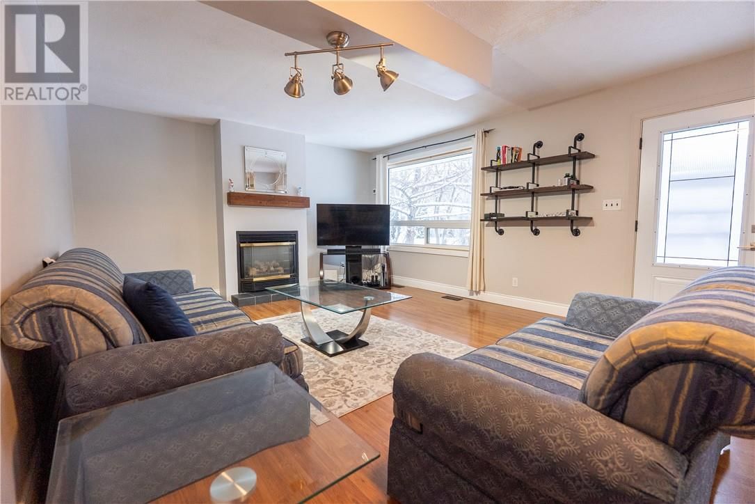 2434 BLYTH ROAD Image 21