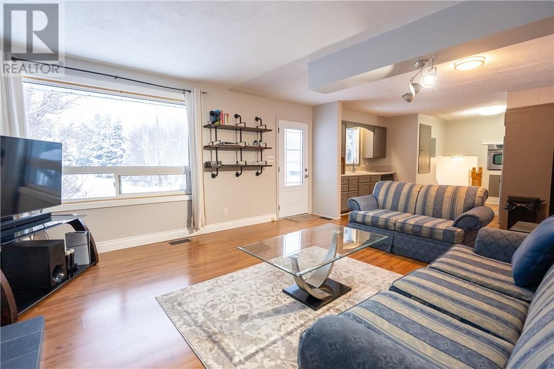 2434 BLYTH ROAD Image 22