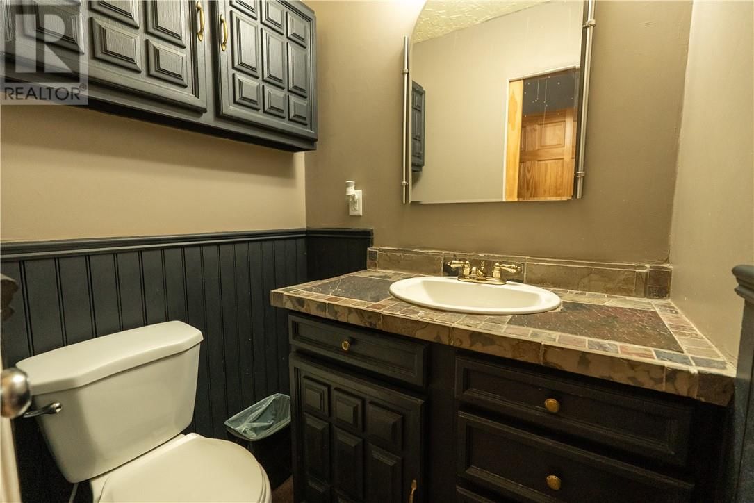 2434 BLYTH ROAD Image 27