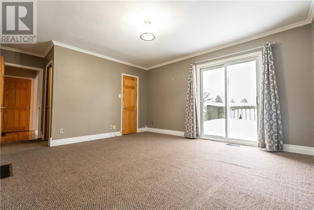 2434 BLYTH ROAD Image 32