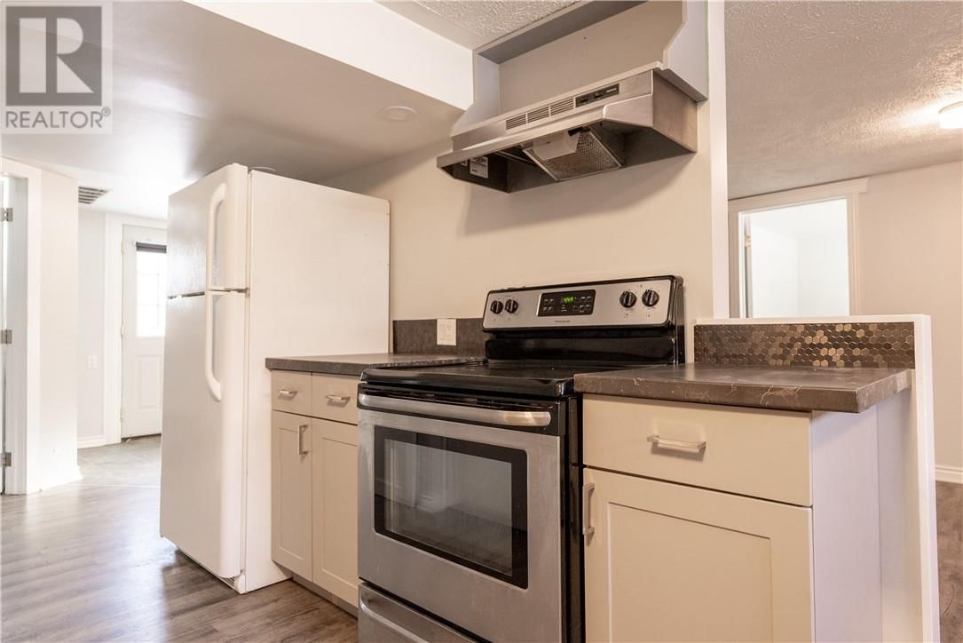 2434 BLYTH ROAD Image 44