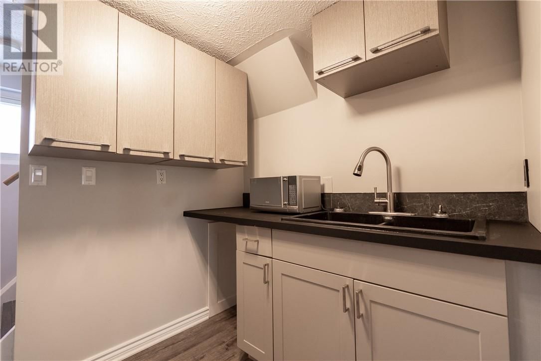 2434 BLYTH ROAD Image 45