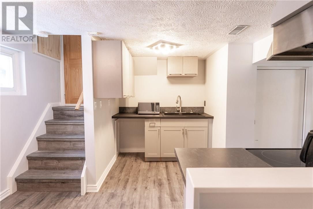 2434 BLYTH ROAD Image 46