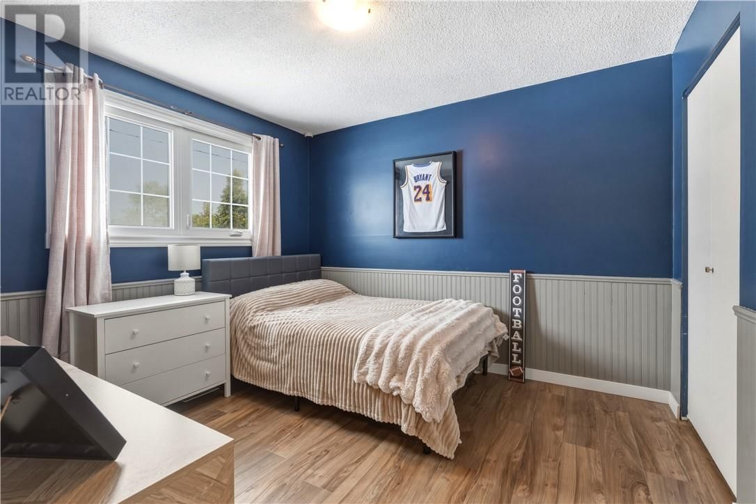 18 BEECH CRESCENT Image 10