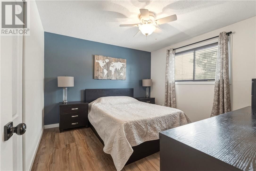 18 BEECH CRESCENT Image 14