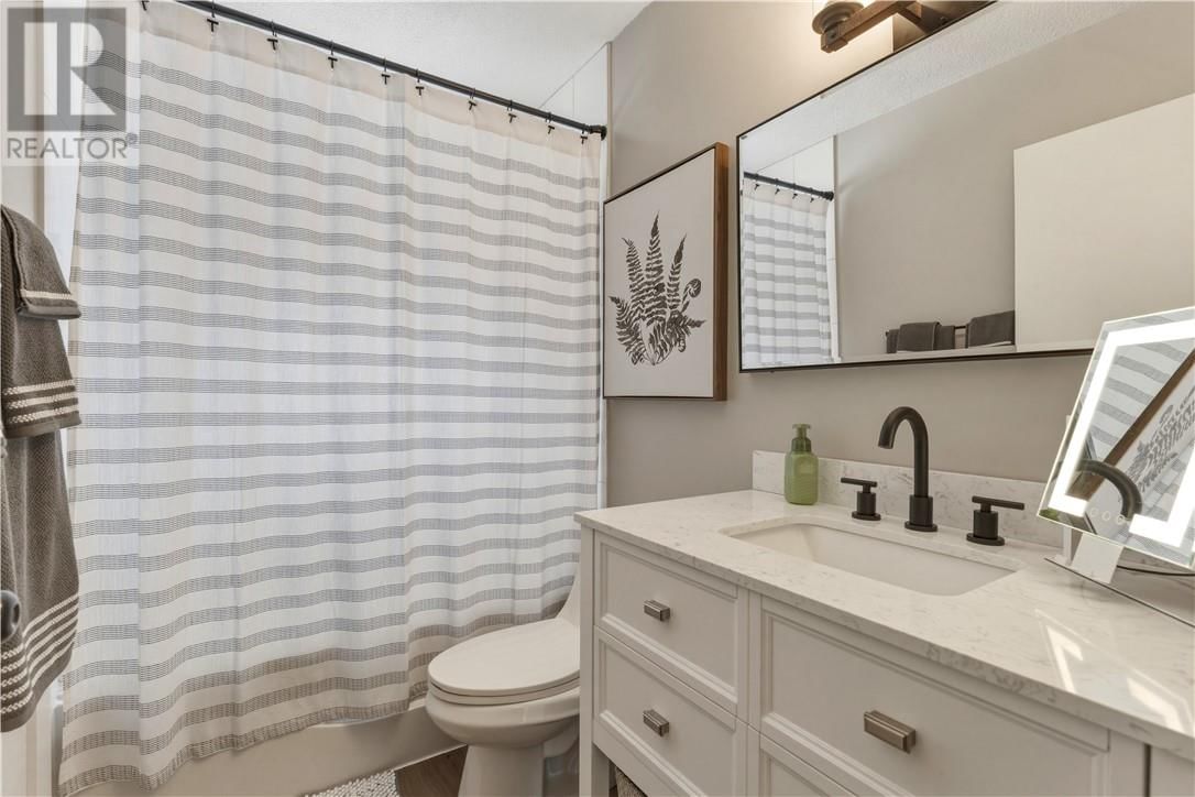 18 BEECH CRESCENT Image 16