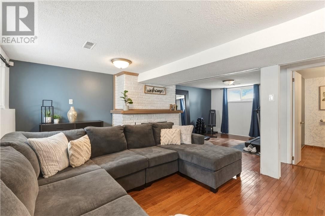 18 BEECH CRESCENT Image 18