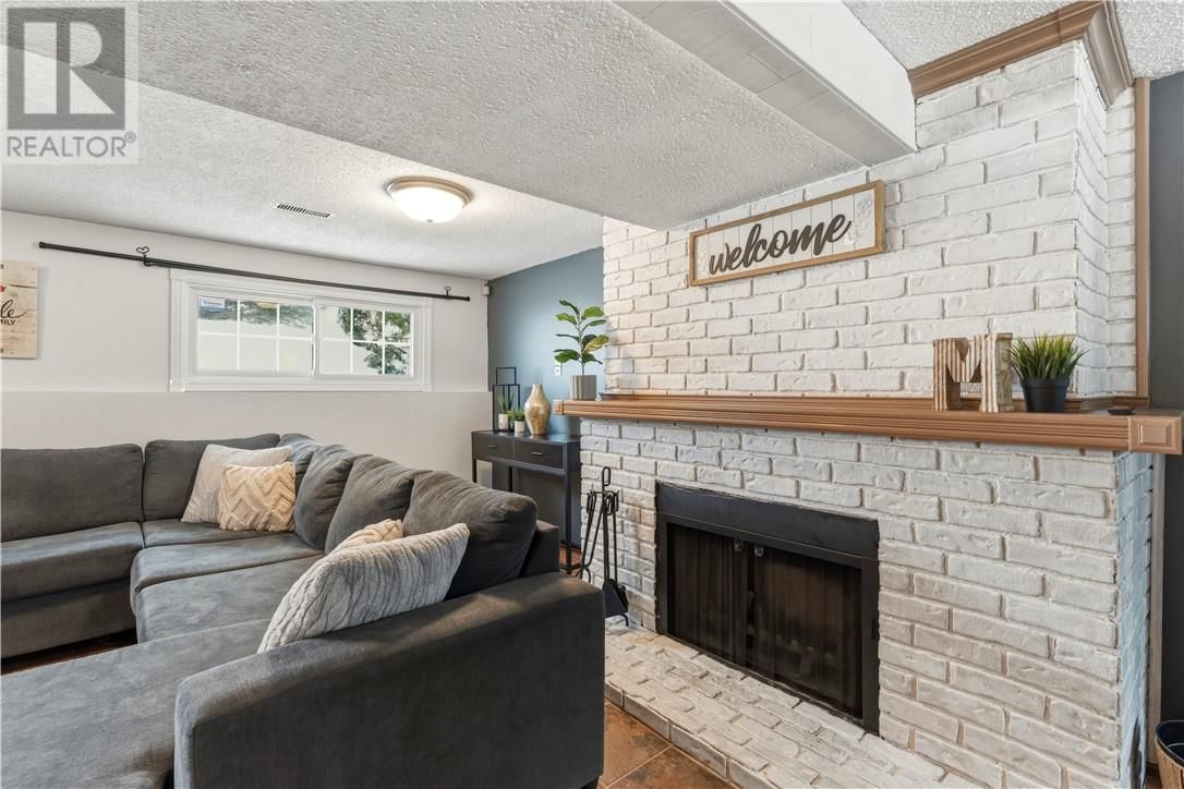 18 BEECH CRESCENT Image 21