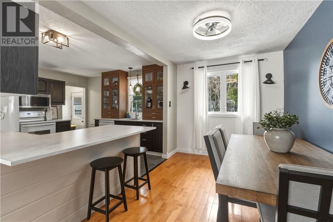 18 BEECH CRESCENT Image 5