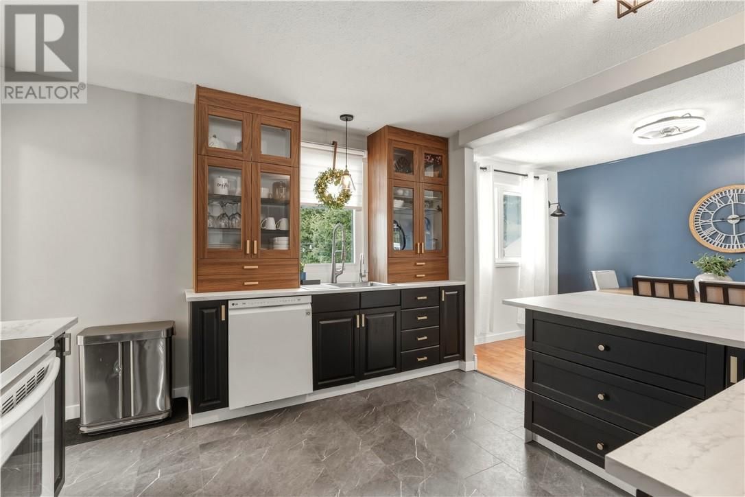 18 BEECH CRESCENT Image 8