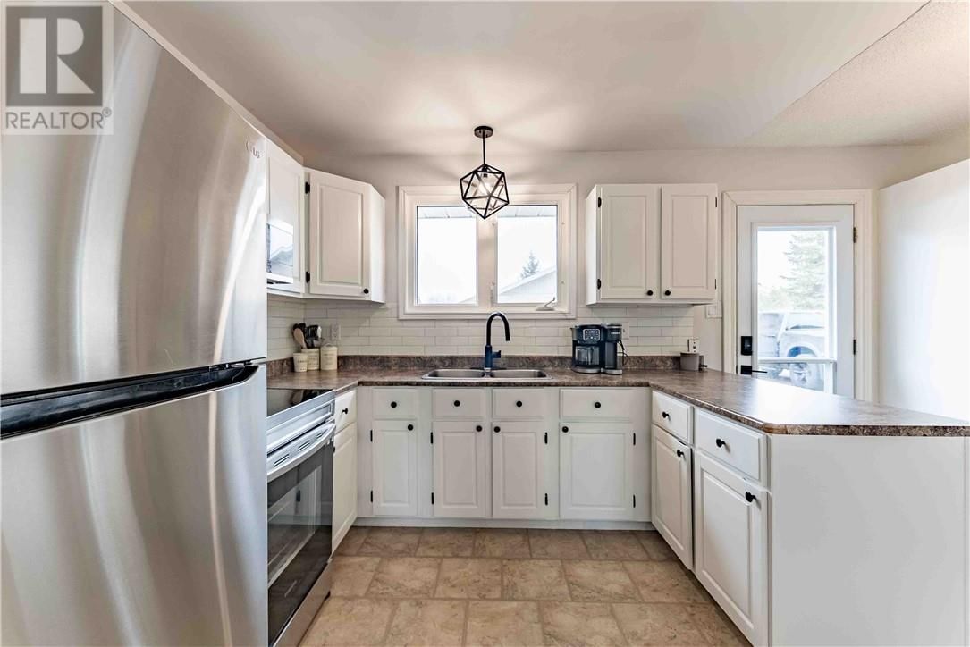 195 RAYSIDE AVENUE Image 13