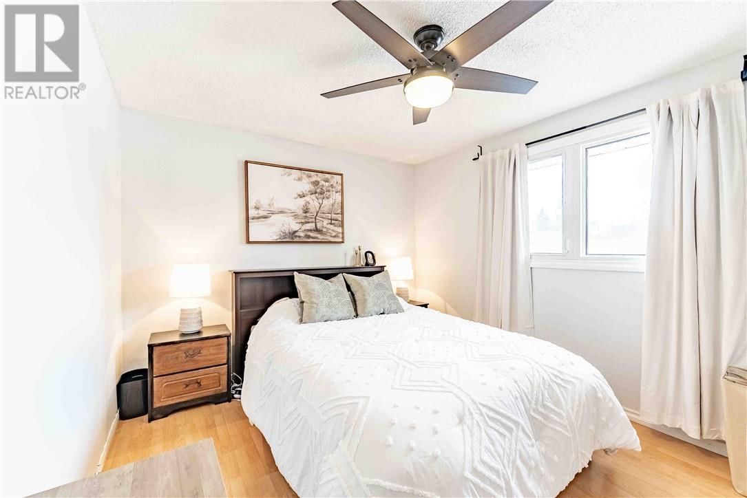 195 RAYSIDE AVENUE Image 15