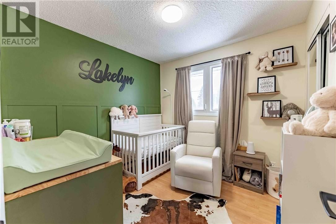 195 RAYSIDE AVENUE Image 17