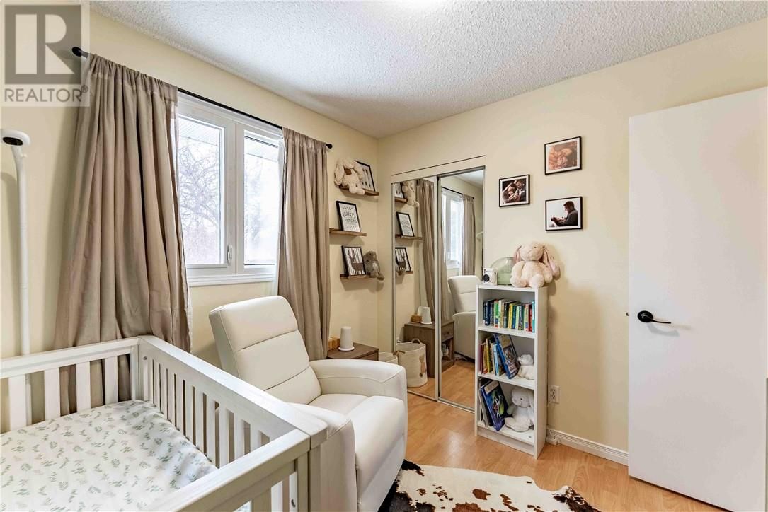 195 RAYSIDE AVENUE Image 18