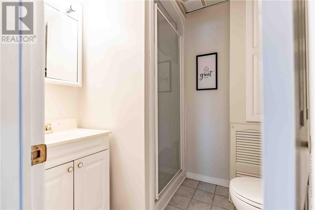 195 RAYSIDE AVENUE Image 24