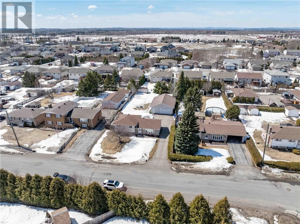 195 RAYSIDE AVENUE Image 29