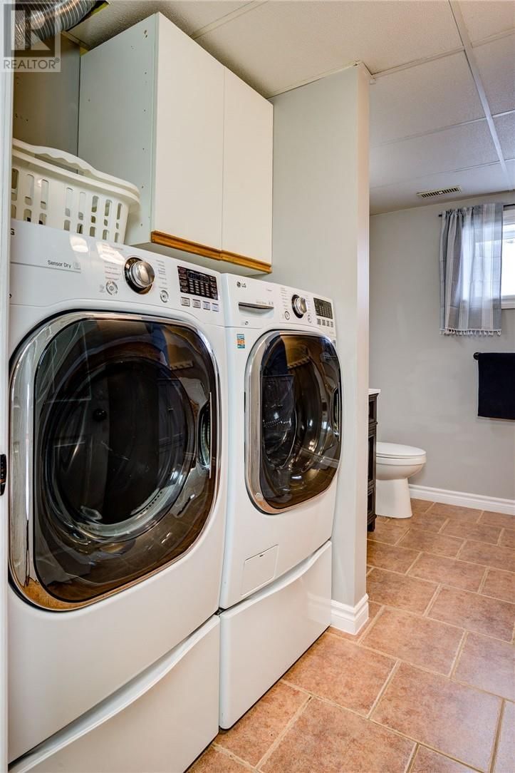 41 OAK STREET Image 27