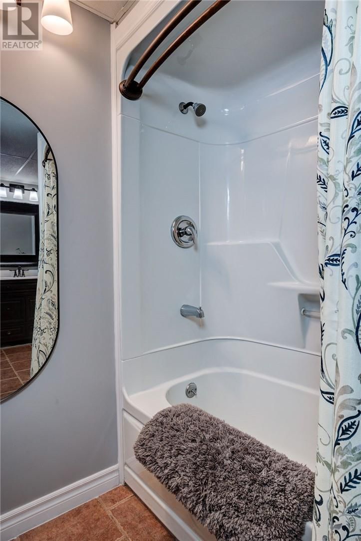 41 OAK STREET Image 29