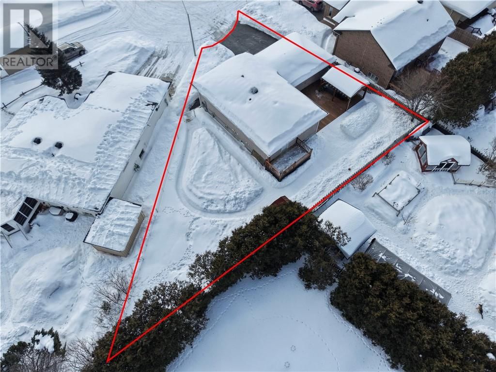 41 OAK STREET Image 6