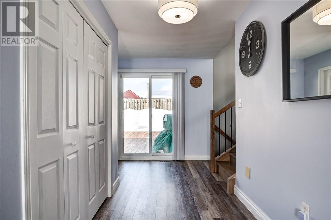 41 OAK STREET Image 8