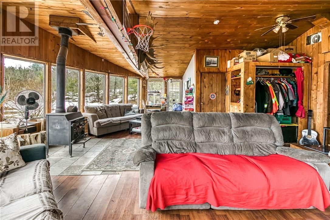 591 NORTHERN CENTRAL Image 13