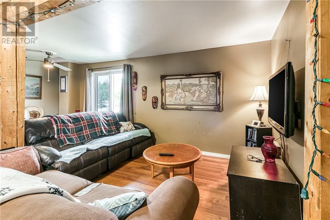 591 NORTHERN CENTRAL Image 17