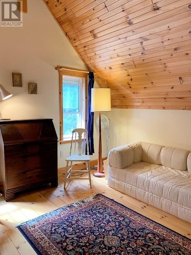 642 WATER STREET Image 10