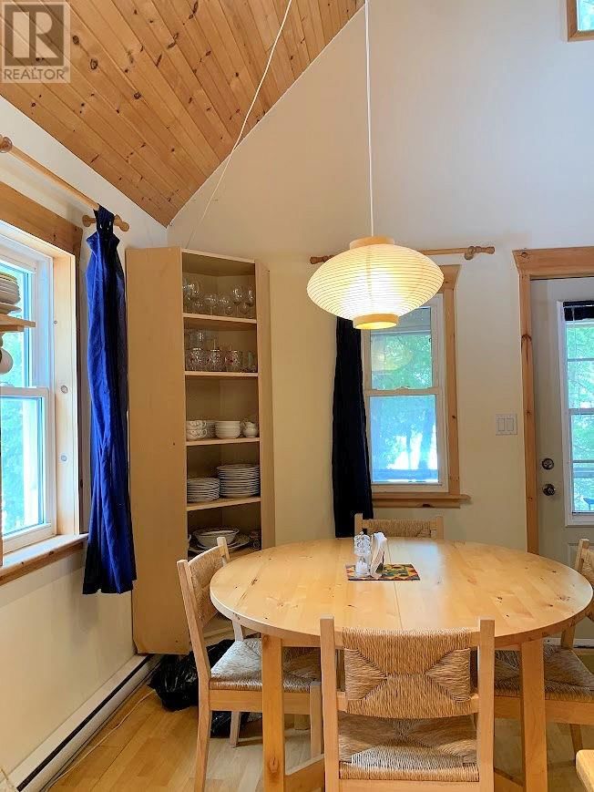 642 WATER STREET Image 17