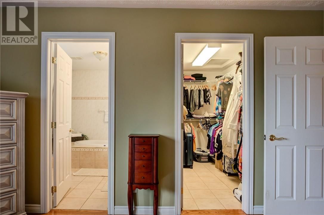 1326 ATTLEE AVENUE Image 12