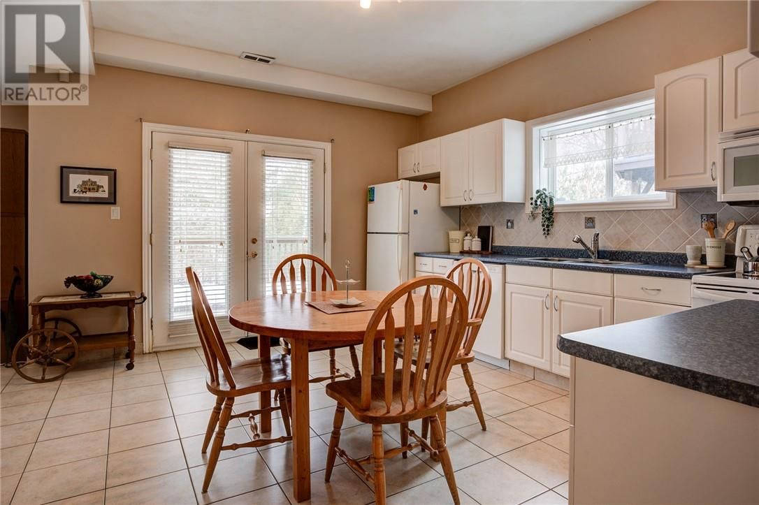 1326 ATTLEE AVENUE Image 18