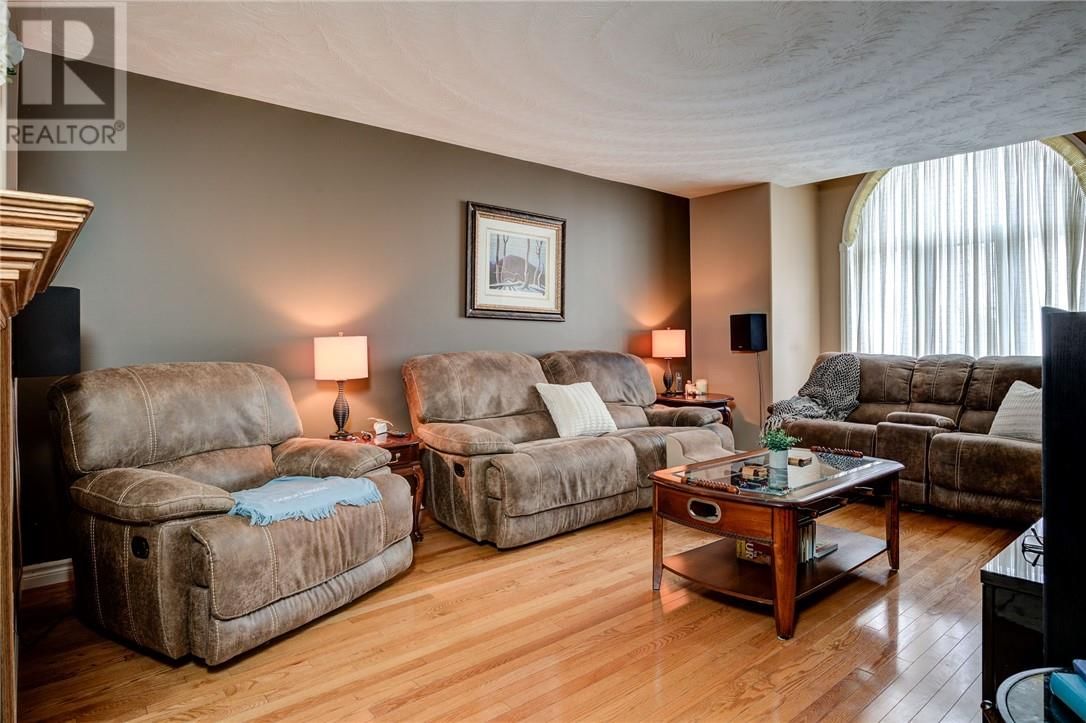 1326 ATTLEE AVENUE Image 6