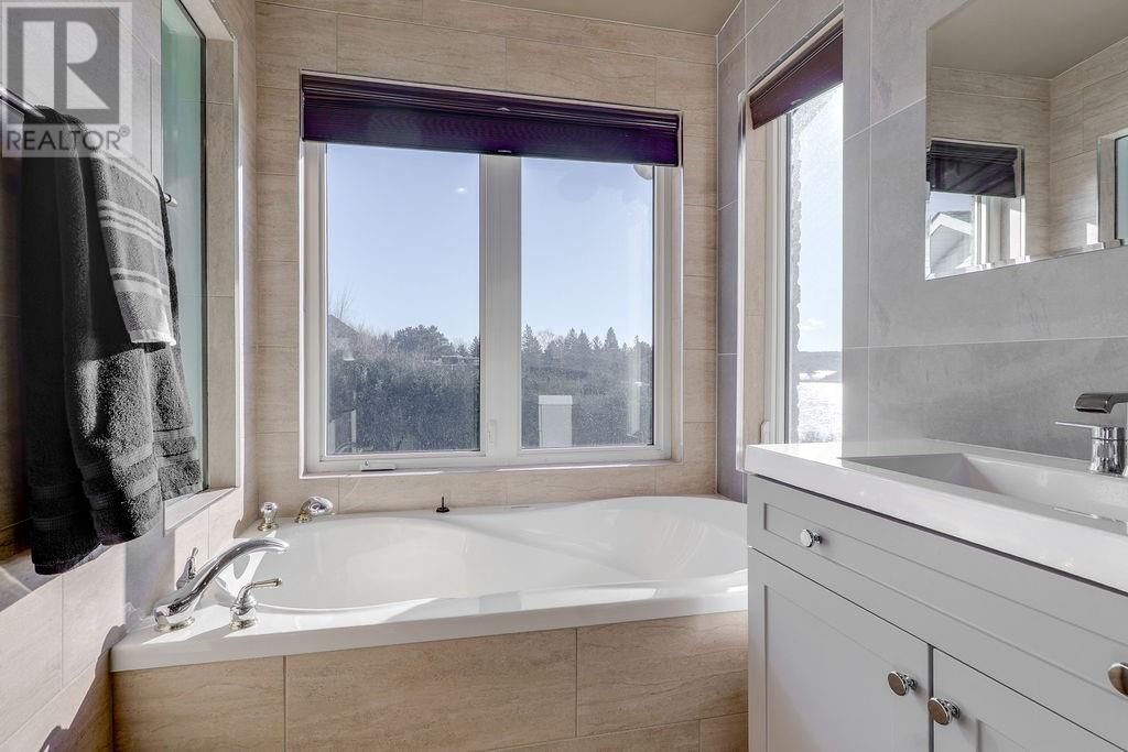 400 SECOND AVENUE Image 27