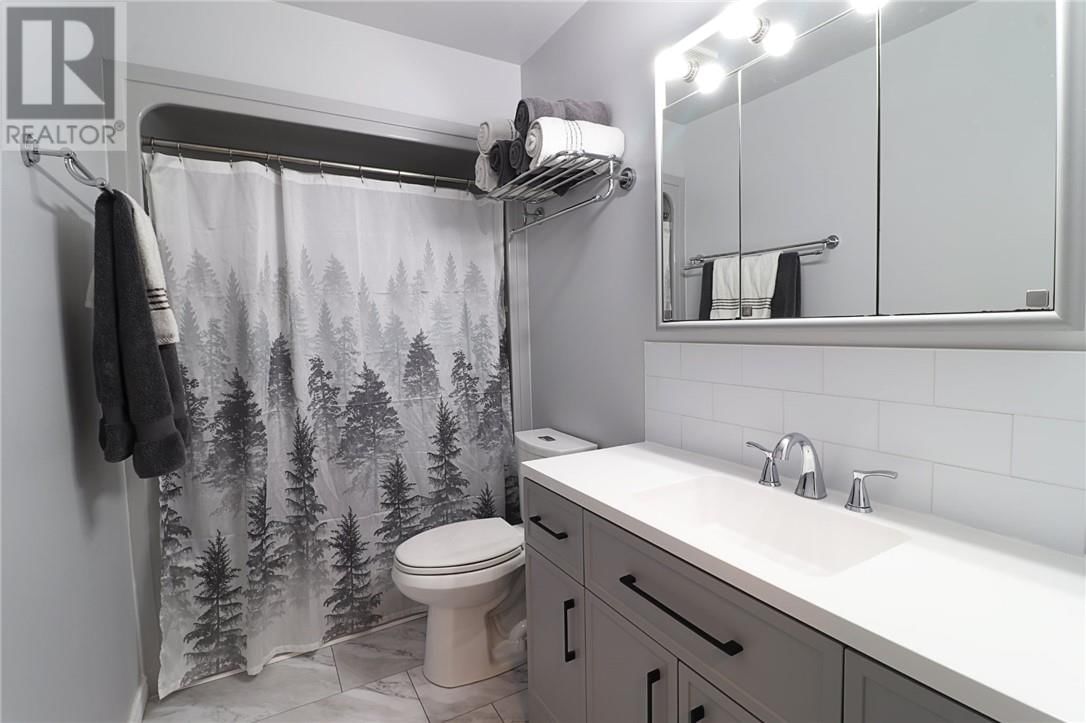 3274 PERCY AVENUE Image 12