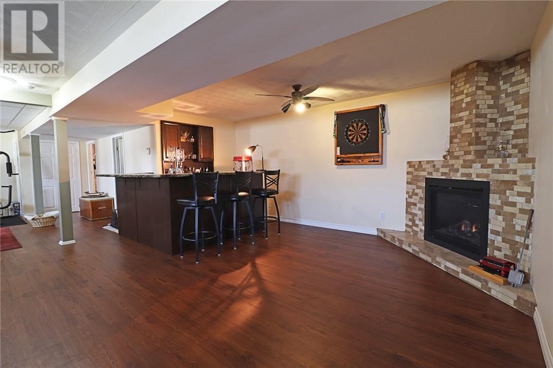 3274 PERCY AVENUE Image 17