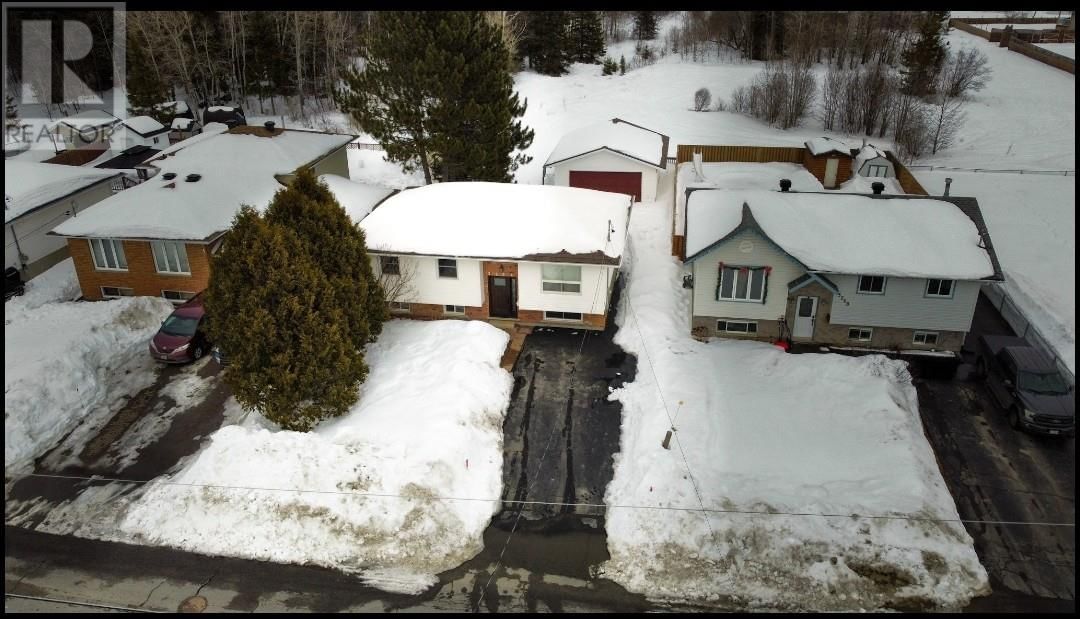 3274 PERCY AVENUE Image 24