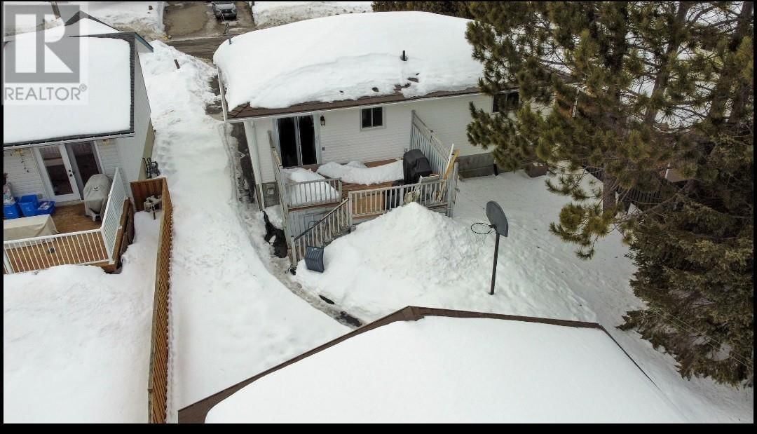 3274 PERCY AVENUE Image 25