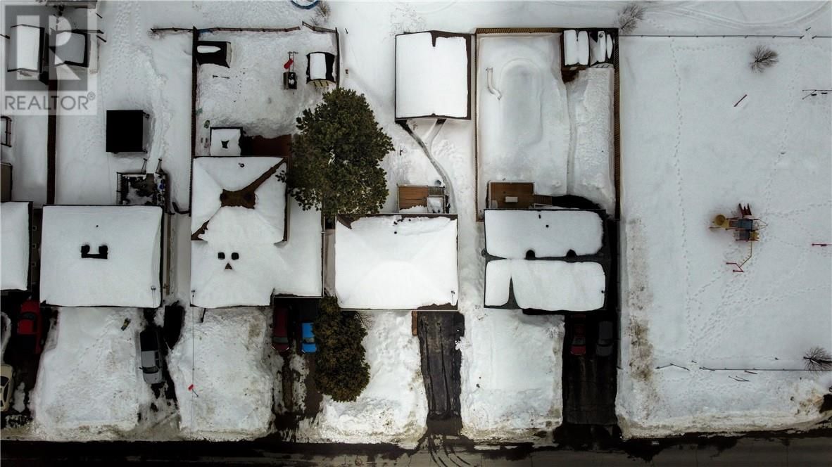 3274 PERCY AVENUE Image 31