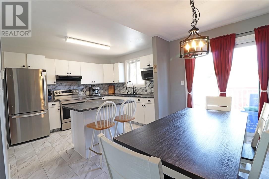 3274 PERCY AVENUE Image 8