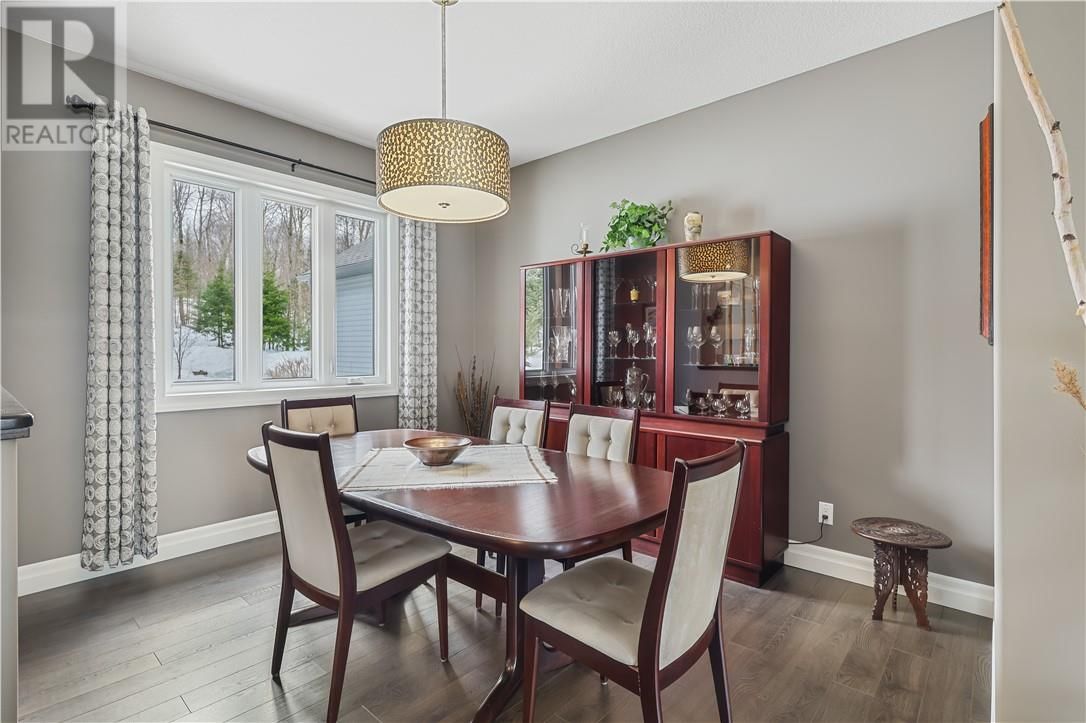 82 BOBCAT TRAIL Image 14