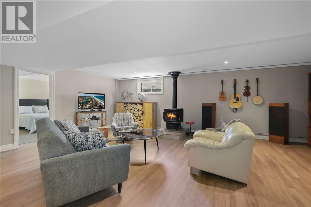 82 BOBCAT TRAIL Image 29