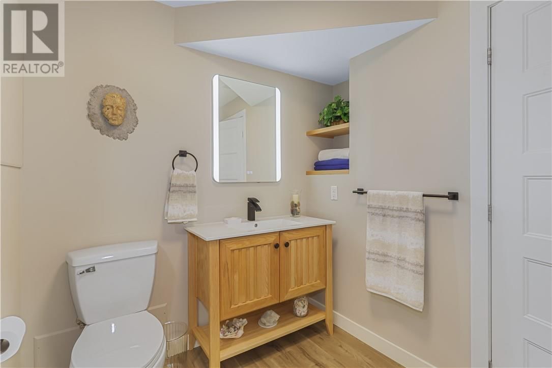 82 BOBCAT TRAIL Image 32