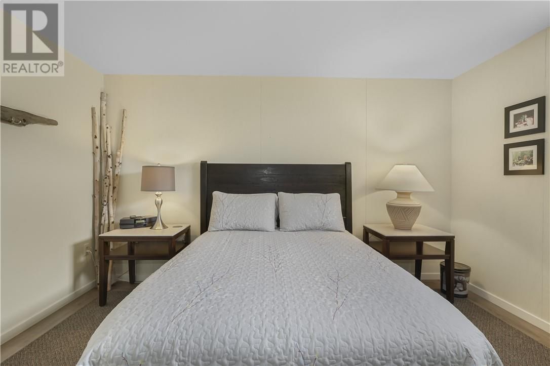 82 BOBCAT TRAIL Image 34