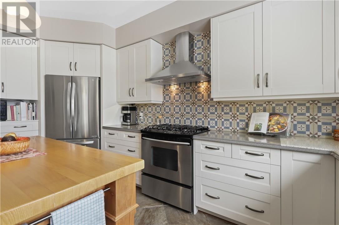 82 BOBCAT TRAIL Image 9