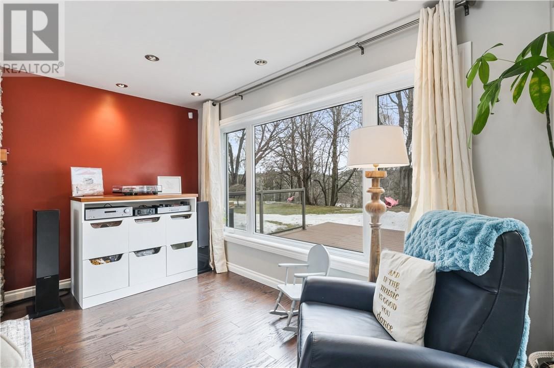 247 SPANISH RIVER DRIVE Image 27